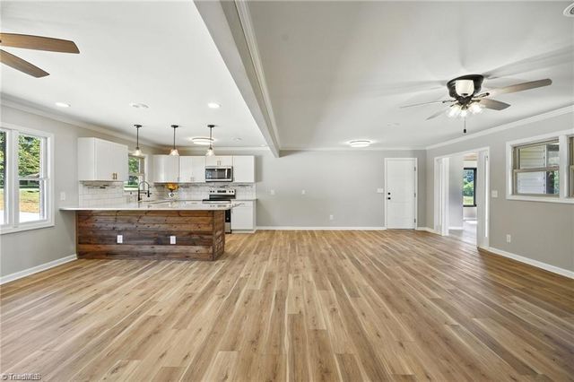 756 Spainhour Road, King, NC 27021