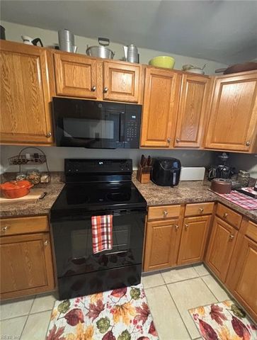 808 Pacific AVE, Portsmouth, VA 23707