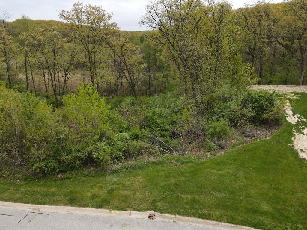 759 Verdano Terrace, Crown Point, IN 46307