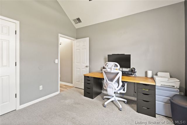 2815 Rolling Creek Drive, Jeffersonville, IN 47130
