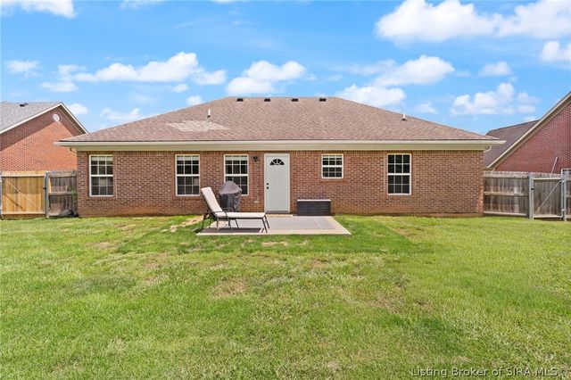 2815 Rolling Creek Drive, Jeffersonville, IN 47130