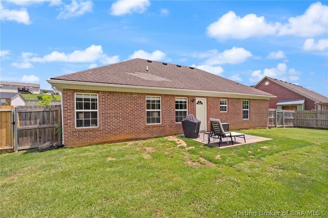 2815 Rolling Creek Drive, Jeffersonville, IN 47130