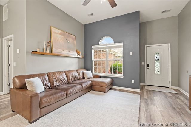 2815 Rolling Creek Drive, Jeffersonville, IN 47130