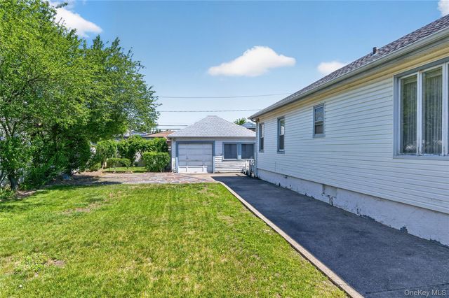 463 E Market Street, Long Beach, NY 11561