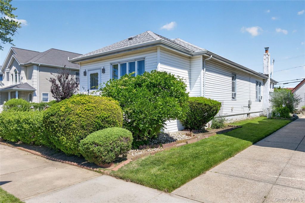 463 E Market Street, Long Beach, NY 11561