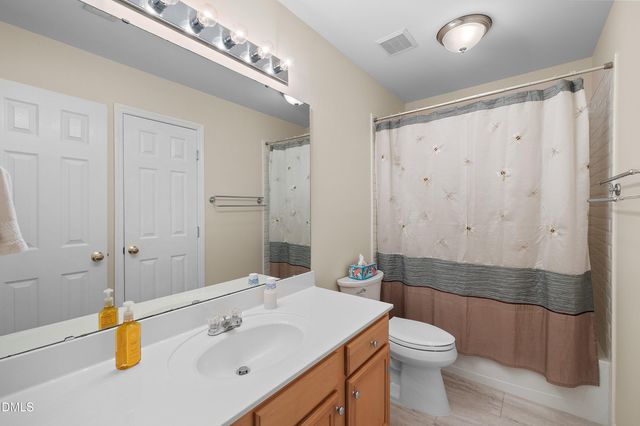 8608 Barrett Hall Lane, Wake Forest, NC 27587