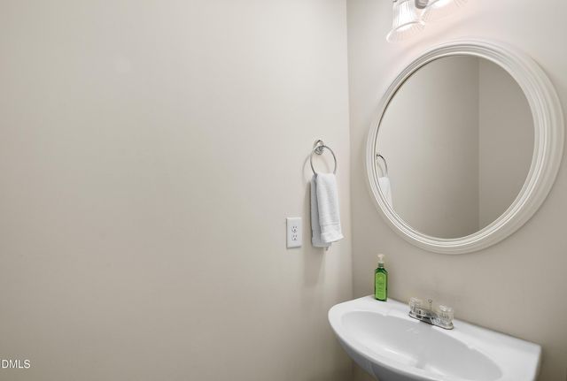 8608 Barrett Hall Lane, Wake Forest, NC 27587