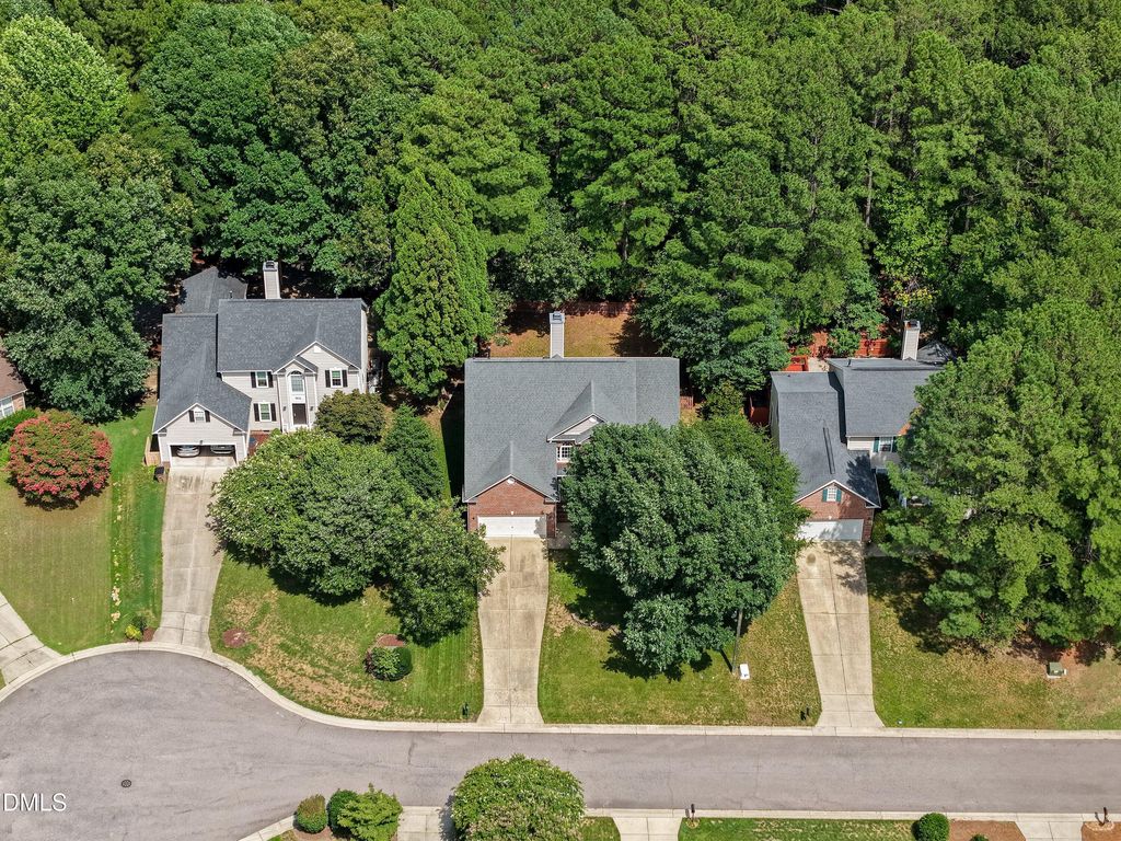 8608 Barrett Hall Lane, Wake Forest, NC 27587
