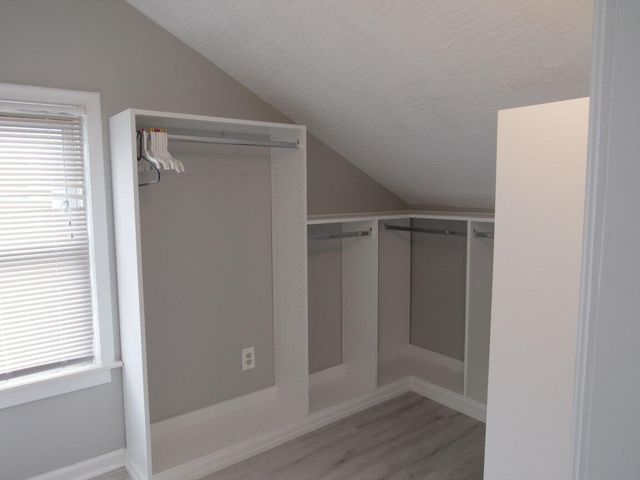 2362 Berkley Avenue, Berkley City, MI 48072