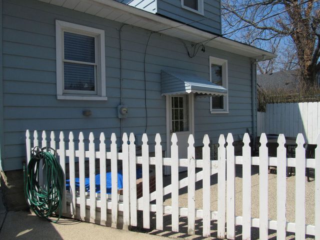 2362 Berkley Avenue, Berkley City, MI 48072