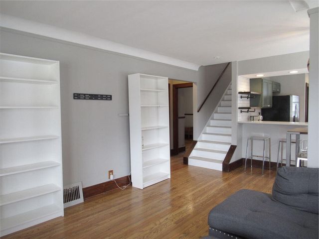 2362 Berkley Avenue, Berkley City, MI 48072