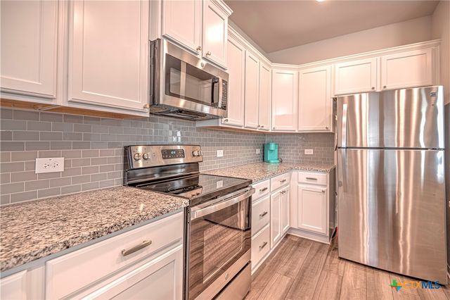 10215 Six Shooter Lane, Temple, TX 76502