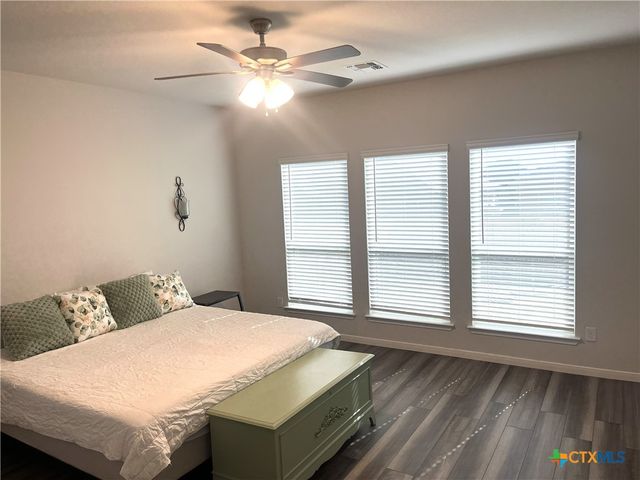 10215 Six Shooter Lane, Temple, TX 76502