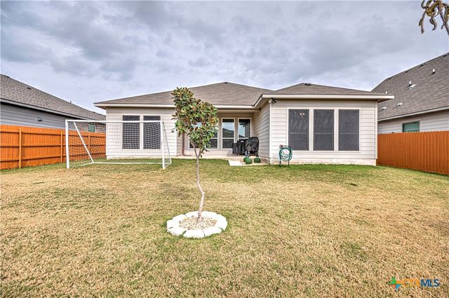 10215 Six Shooter Lane, Temple, TX 76502