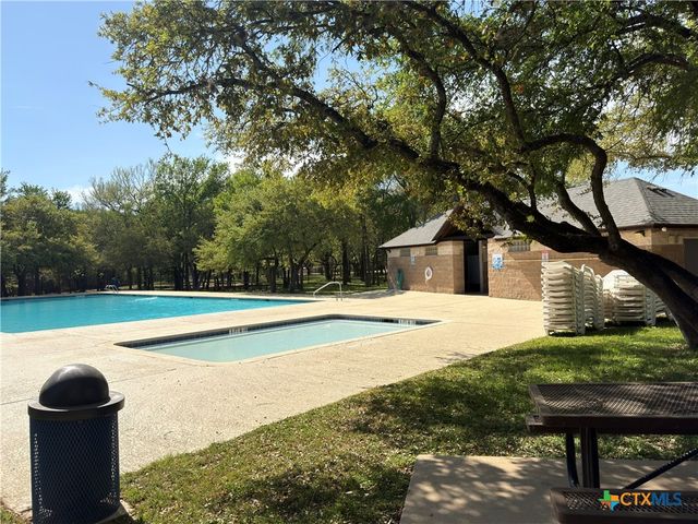 10215 Six Shooter Lane, Temple, TX 76502