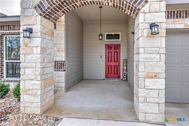 10215 Six Shooter Lane, Temple, TX 76502