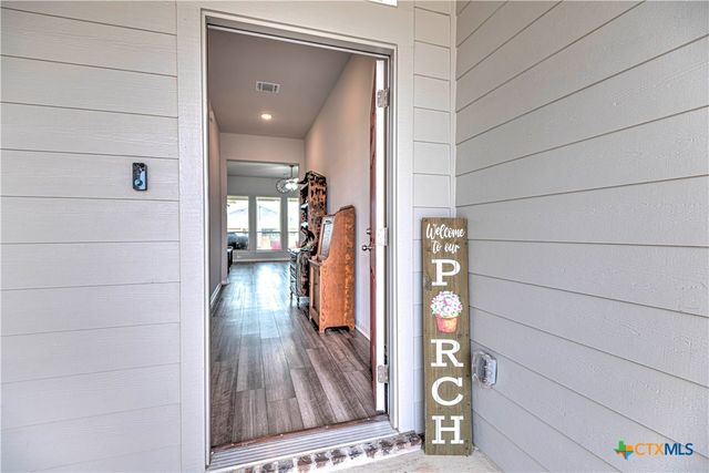 10215 Six Shooter Lane, Temple, TX 76502