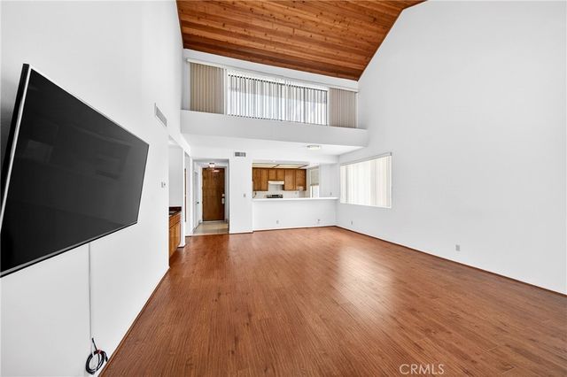 435 S La Fayette Park Place 318, Los Angeles, CA 90057