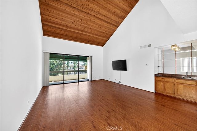 435 S La Fayette Park Place 318, Los Angeles, CA 90057