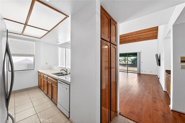 435 S La Fayette Park Place 318, Los Angeles, CA 90057