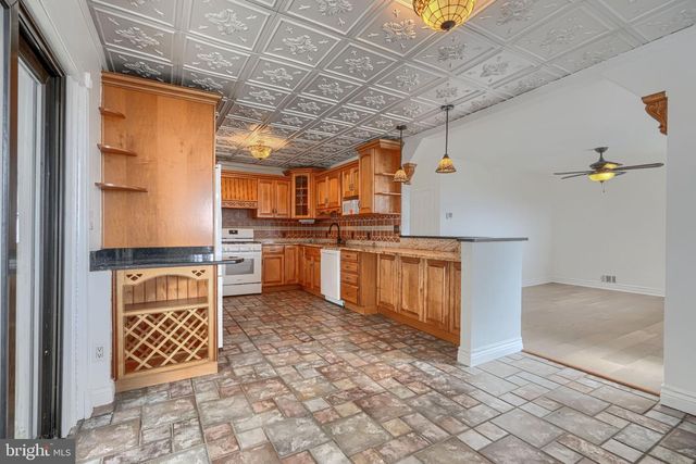 8304 ORCHARD DR, Dundalk, MD 21222