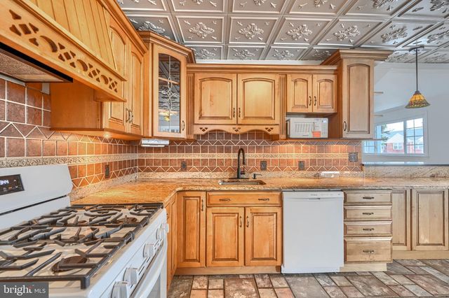 8304 ORCHARD DR, Dundalk, MD 21222