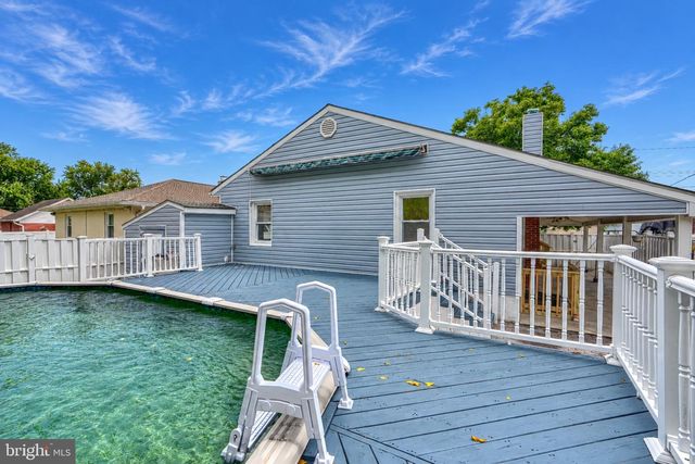 8304 ORCHARD DR, Dundalk, MD 21222