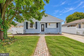 8304 ORCHARD DR, Dundalk, MD 21222