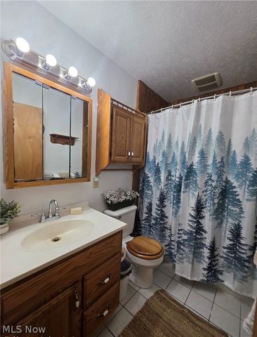 9311 Knowlton Road, Garrettsville, OH 44231
