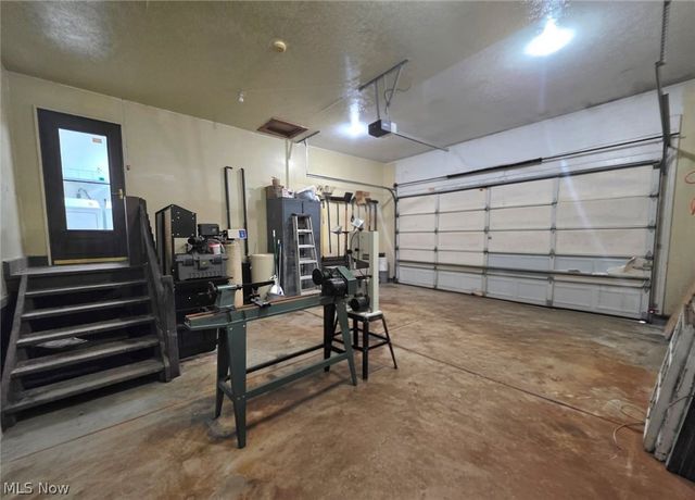 9311 Knowlton Road, Garrettsville, OH 44231