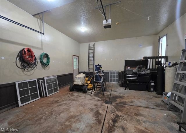9311 Knowlton Road, Garrettsville, OH 44231