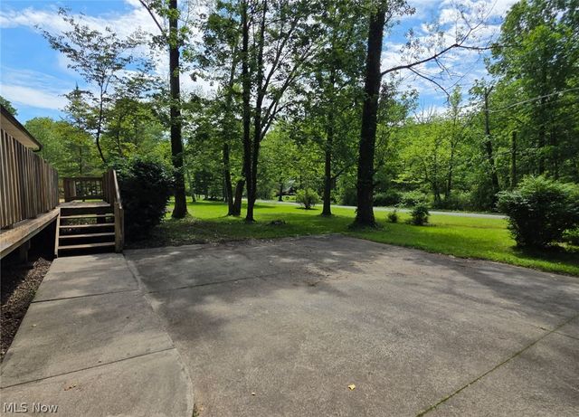 9311 Knowlton Road, Garrettsville, OH 44231