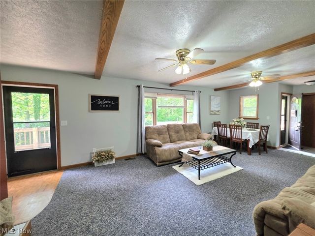 9311 Knowlton Road, Garrettsville, OH 44231