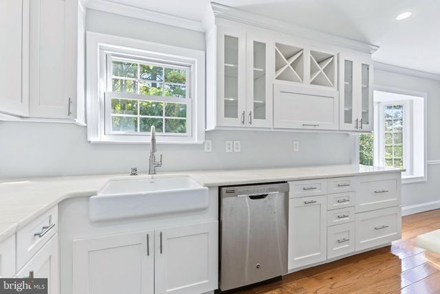 30 TRAFALGAR CT, Lawrenceville, NJ 08648