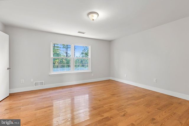 30 TRAFALGAR CT, Lawrenceville, NJ 08648