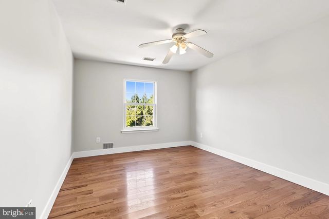 30 TRAFALGAR CT, Lawrenceville, NJ 08648