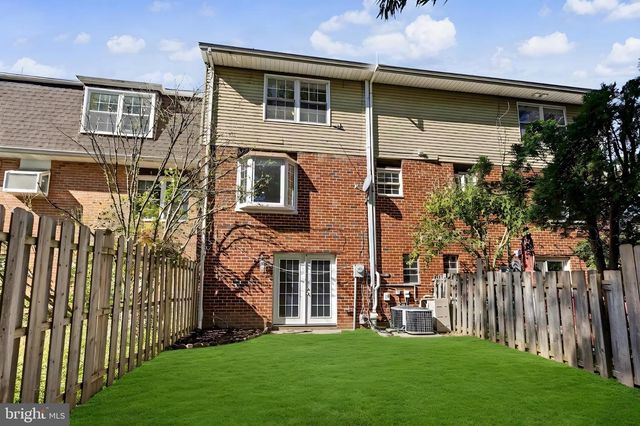 30 TRAFALGAR CT, Lawrenceville, NJ 08648