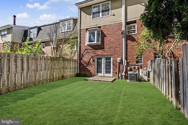 30 TRAFALGAR CT, Lawrenceville, NJ 08648