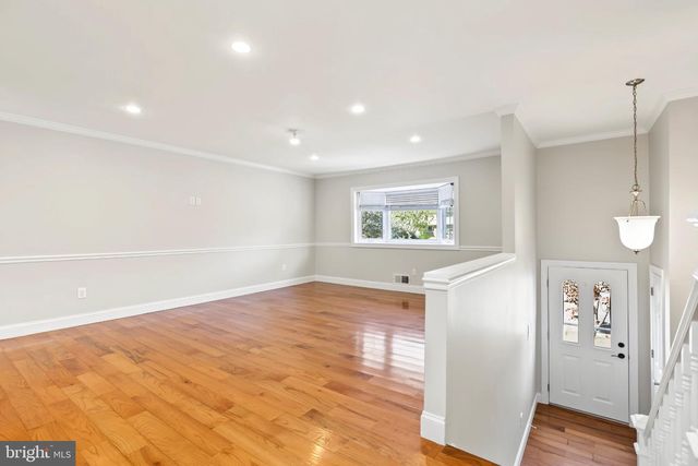 30 TRAFALGAR CT, Lawrenceville, NJ 08648