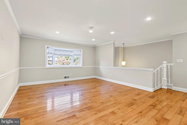 30 TRAFALGAR CT, Lawrenceville, NJ 08648