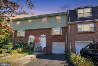 30 TRAFALGAR CT, Lawrenceville, NJ 08648