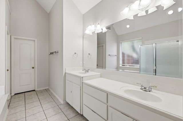 801 Coralberry Drive, Mckinney, TX 75072