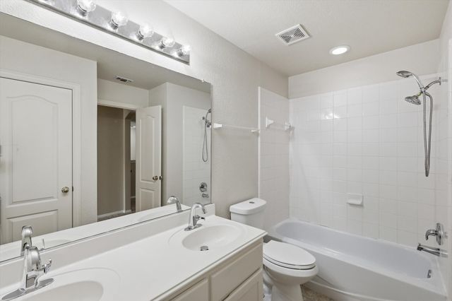 801 Coralberry Drive, Mckinney, TX 75072