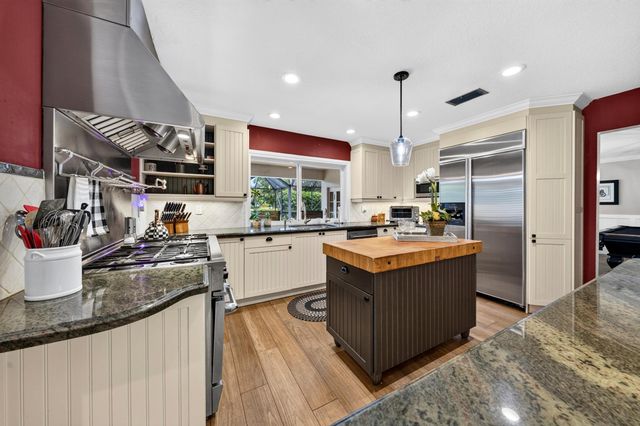 7100 E Cypresshead Drive E, Parkland, FL 33067