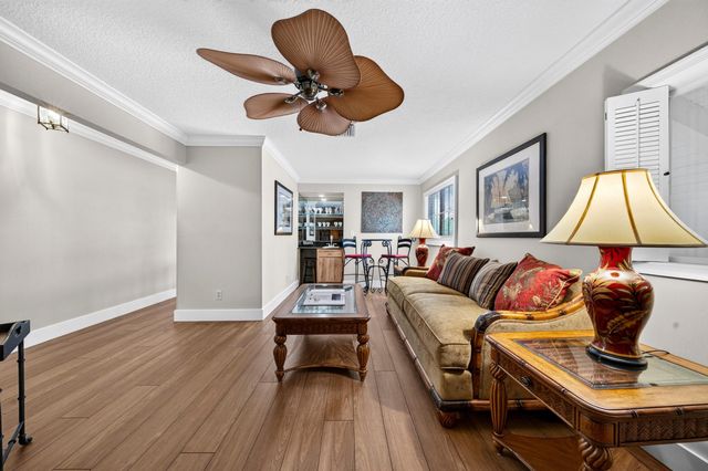 7100 E Cypresshead Drive E, Parkland, FL 33067