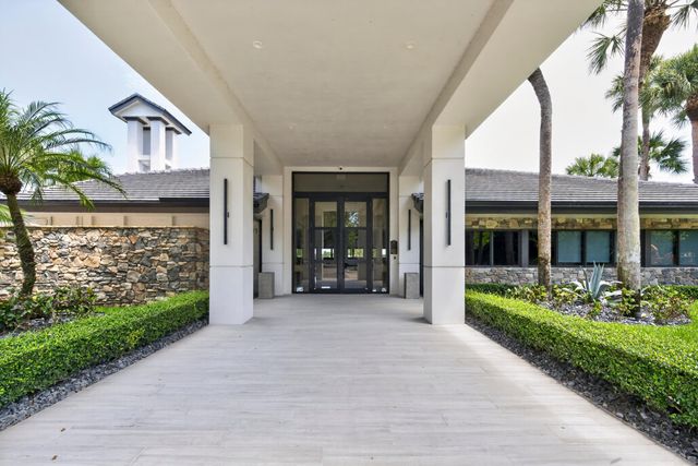 7100 E Cypresshead Drive E, Parkland, FL 33067