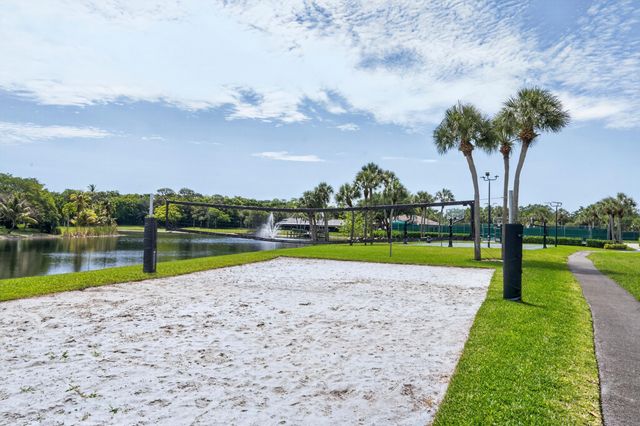 7100 E Cypresshead Drive E, Parkland, FL 33067