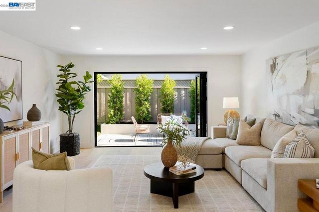 1349 Saybrook Rd, Livermore, CA 94551