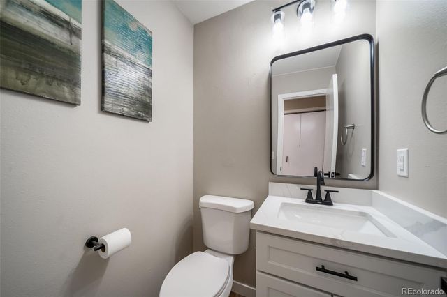 2892 S Ursula Street, Aurora, CO 80014