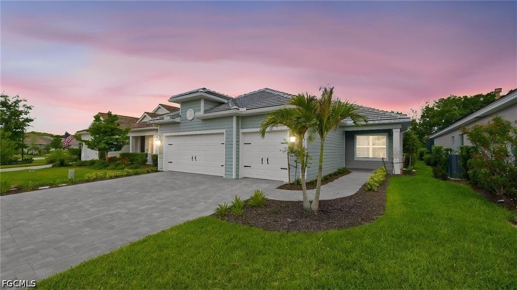 3075 HERITAGE PINES DR, Fort Myers, FL 33905